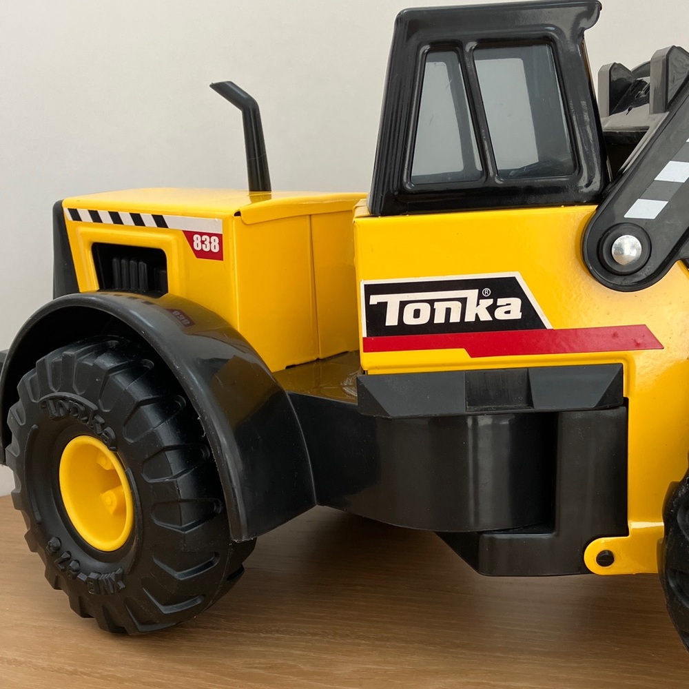 Tonka Front Loader - Picture 4 of 7